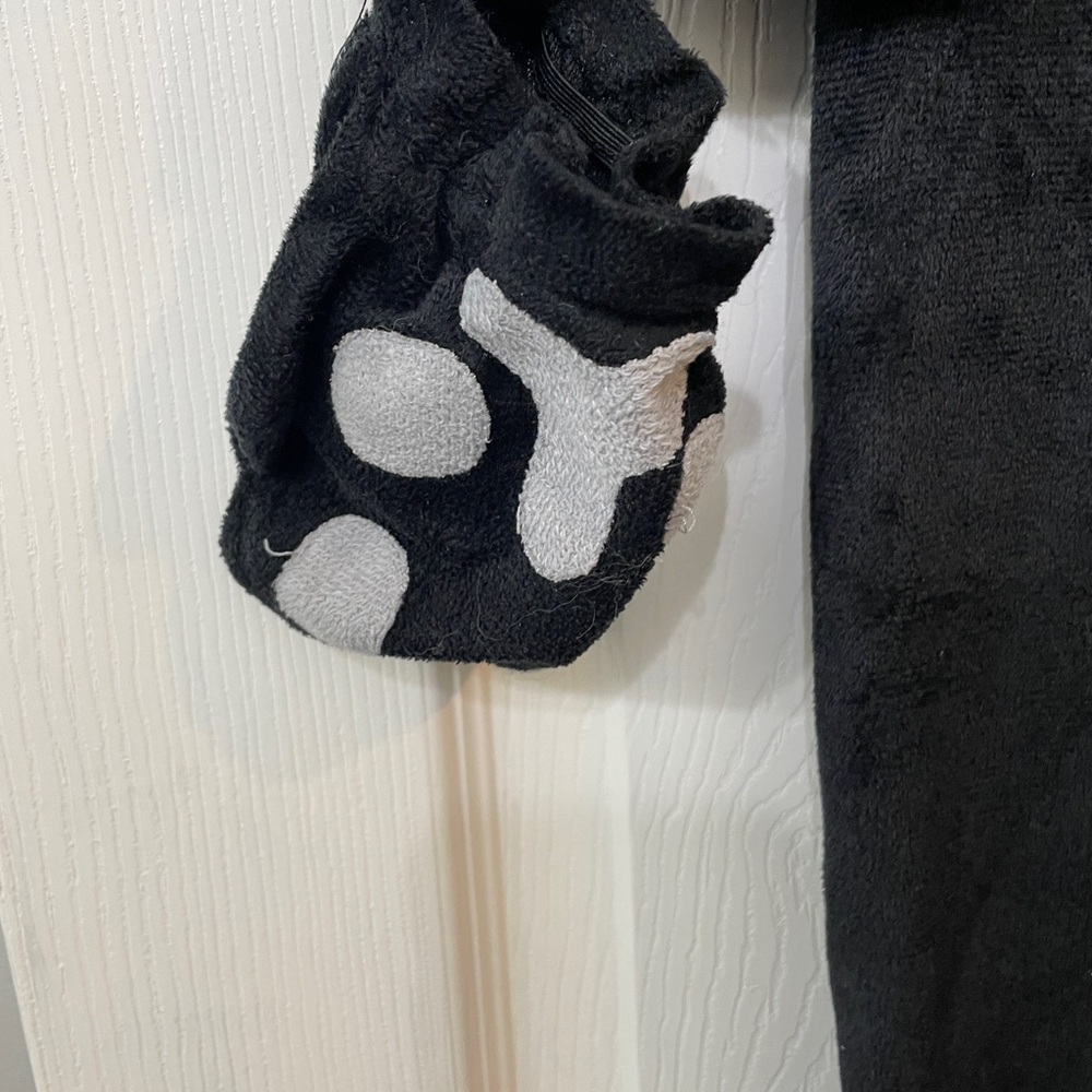 Black Hooded Costume with Gloves - Picture 3 of 5